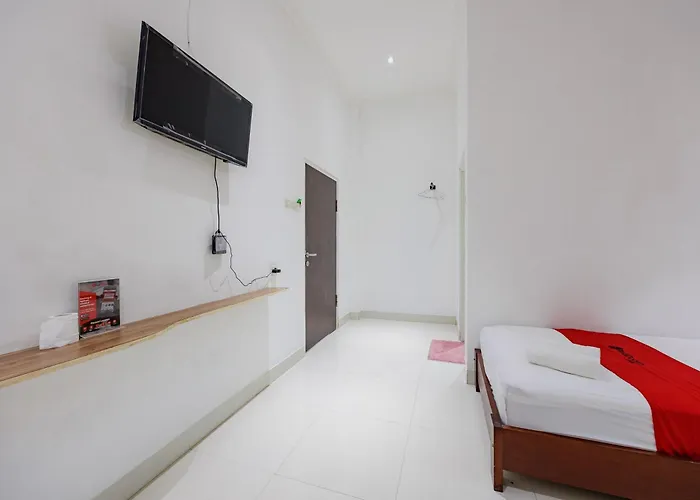 Hostal Reddoorz Near Ubud Village