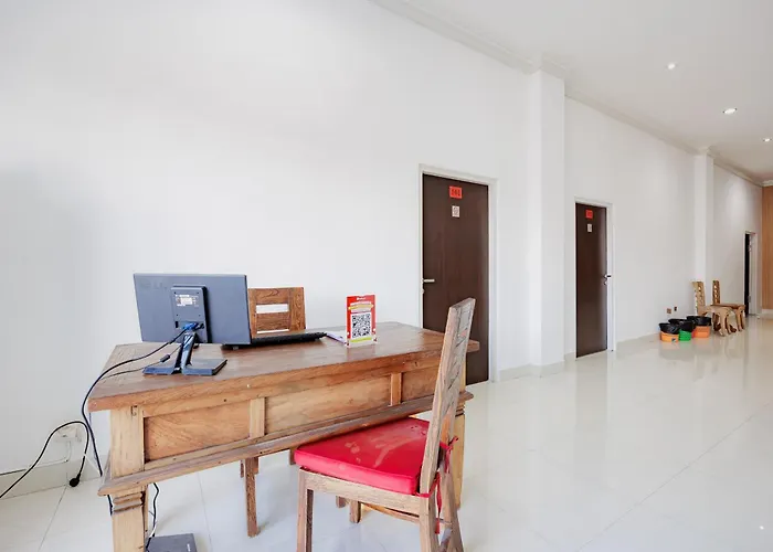 Reddoorz Near Ubud Village Hostal *